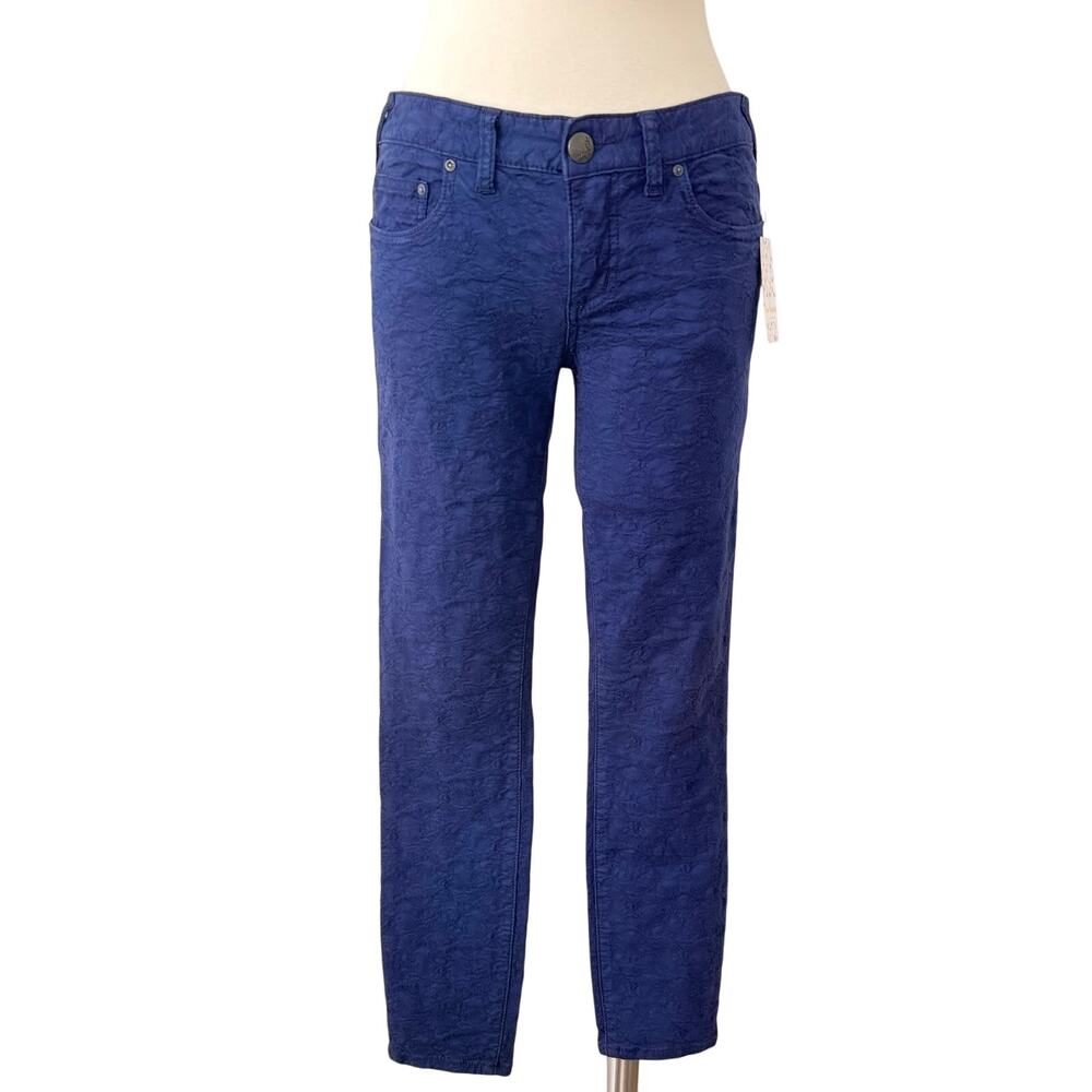 Free People Textured Low Rise Jeans Pants Navy Blue Size 27 NWT